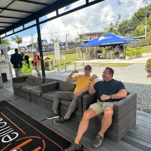 Travel Mate con vehículo